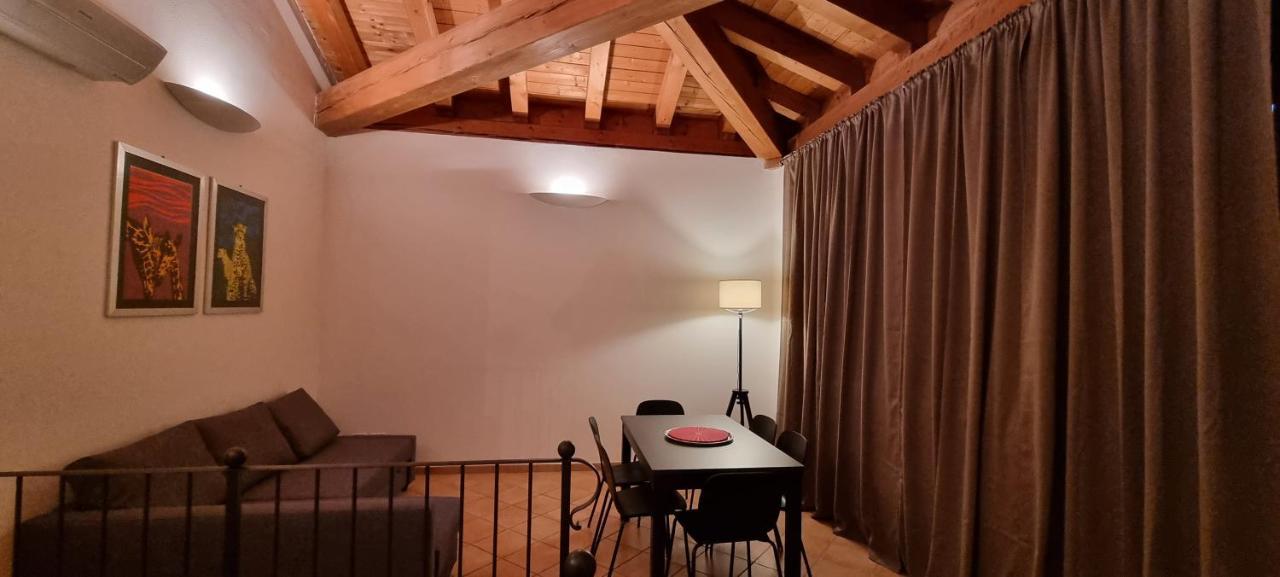 Farolfi Apartments Villa Galliera โบโลญญา ภายนอก รูปภาพ