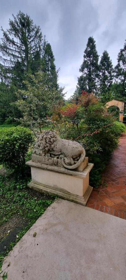 Farolfi Apartments Villa Galliera โบโลญญา ภายนอก รูปภาพ