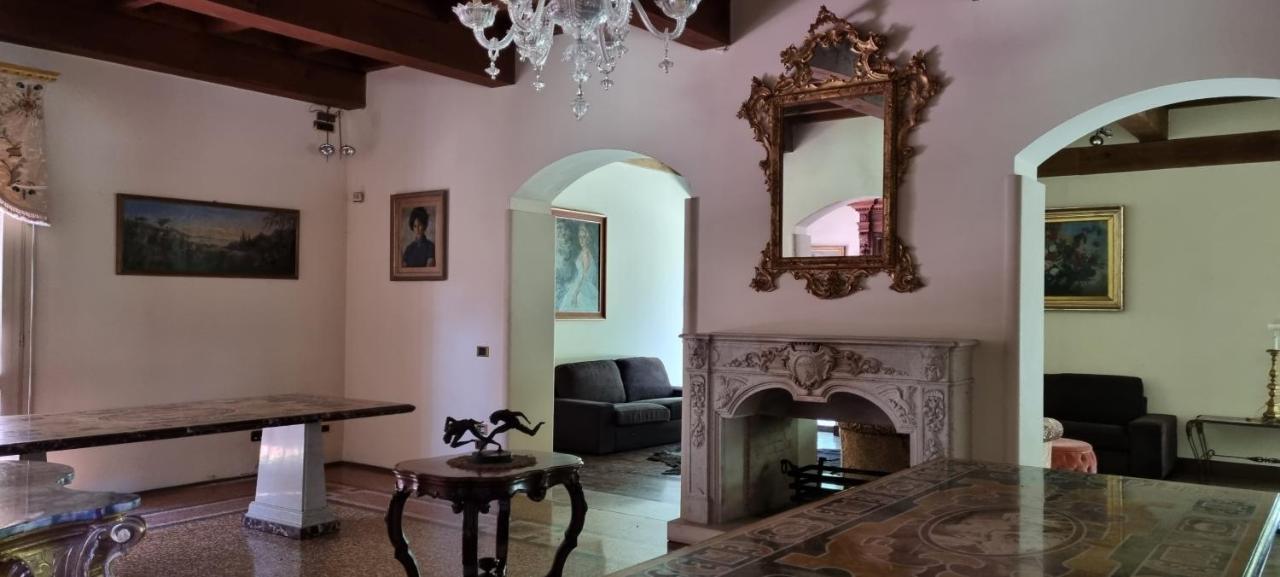 Farolfi Apartments Villa Galliera โบโลญญา ภายนอก รูปภาพ
