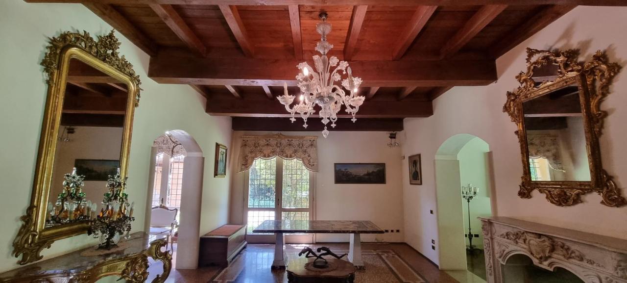 Farolfi Apartments Villa Galliera โบโลญญา ภายนอก รูปภาพ